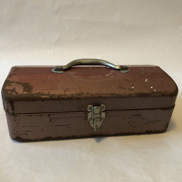 Vintage Old Metal Fishing Tackle Box Red w/tray cabin rustic planter - Picture 2 of 10